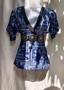 611210. Retro Print Top