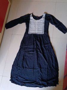 Elegant Embroidered Kurta ( size XL)