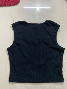 Black Ribbed Crop Top