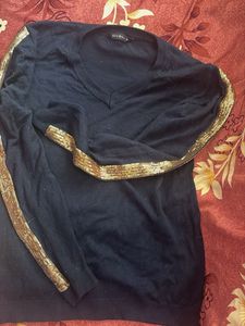 Chic Navy V-Neck Sweater