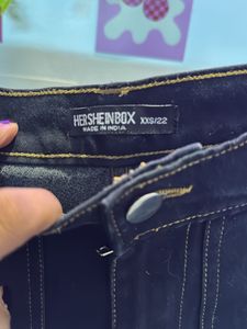Black Hereshein  Cargo
