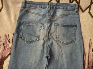 🎀 Bow Light Wash Jeans