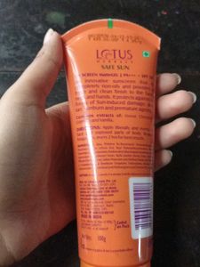 Lotus Matte Gel Sunscreen