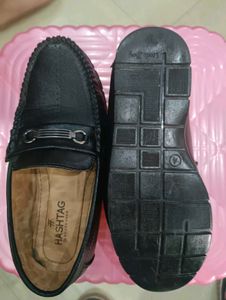 Men&#39;s Black Loafers
