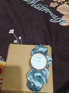Watchstar Watch Set with Scrunchie Bands