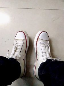 Unisex White Converse 1st Copy Shoes, 3 Times Use