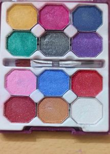 Blue Heaven Eyeshadow Palette