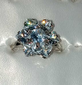 This ring looks gorgeous on your finger