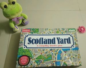Scotland Yard Board Game 🎯