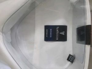 Van Heusen Men Shirt, New With Tag, 42&#34;
