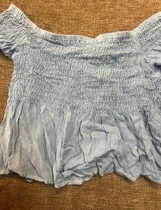 Off Shoulder Top 💙