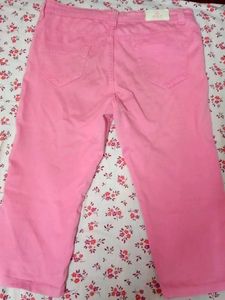 Pink Cropped Capri Pants