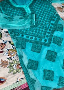 Elegant Embroidered Kurti