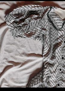 Patterned Peter Pan Collar Top