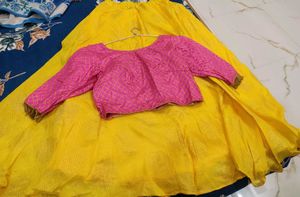 Crop Top With Skirt