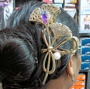 🦋 Butterfly Stone Hair Claw Clip