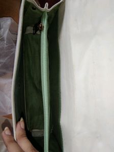 White Sling Bag🤍