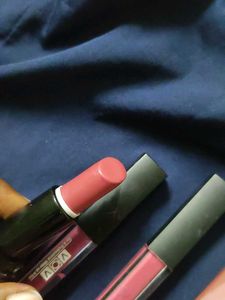 Liquid Lipsticks (Set of 2)And 1Lip Stick