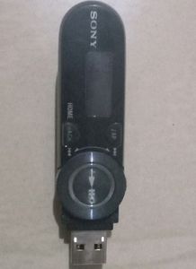 Sony Ericson music player with FM