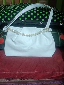 New Elegant White Clutch Mirragio