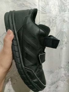 Unisex Adidas Black Casual Shoes