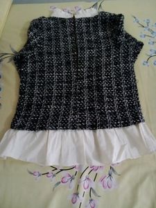 Woollen Top For Girl With Back Zip