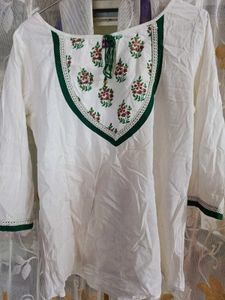 4 Tops For Women