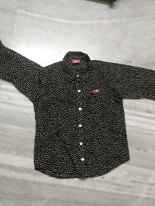 A Beautiful Polka Doted Girl&#39;s Shirt