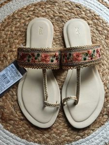 Acai flat sandals