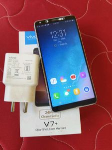Vivo V7+ Smartphone