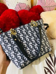 Black Slingbag 👛😍