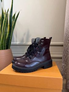 Stylish Burgundy Ankle Boots Steve Madden