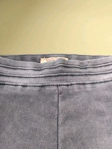 Girls Gray Denim Jeggings