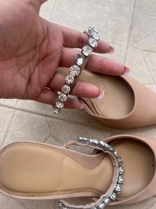 Selling Zara Heels