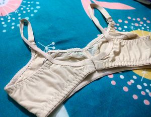 Women Non Padded Bra Cream Colour