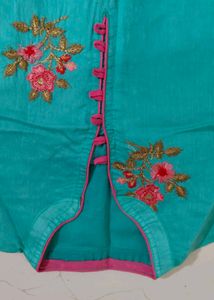 Beautiful Stright Kurti