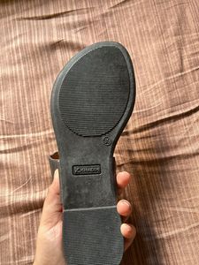 FLAT SANDALS WOMEN KHADIMS NEW WITH TAG
