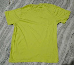 Roundneck tshirt