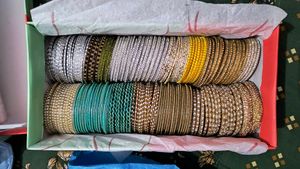 Sparkling Bangle Set