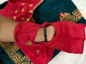 Elegant Saree with Stitched Blouse(upto 44in)