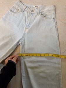 Wide Leg Denim Jeans 🤌🏻 ( fits 26,28)
