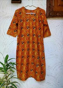 🎏 Kurta in Navy Blue &amp; Gold print Orange