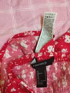 Forever21 FLORAL PRINTED CRISS CROSS BACK STAPPY