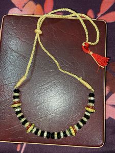 beautiful black golden necklace