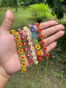 Flower Beaded Bracelet