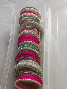 White Green Pink Combination Bohut Achcha H