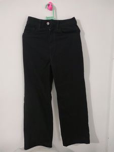 OffDuty wide leg black jeans  . Never worn ❤ .Waist size : 24/26