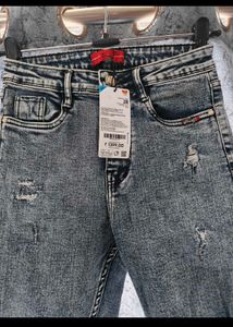 Zara Jeans