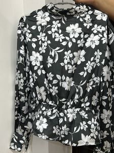 Floral Print V Neck Top