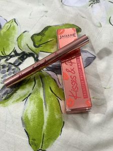 Jaquline USA Shade Teaser Kiss 04 In Red Color